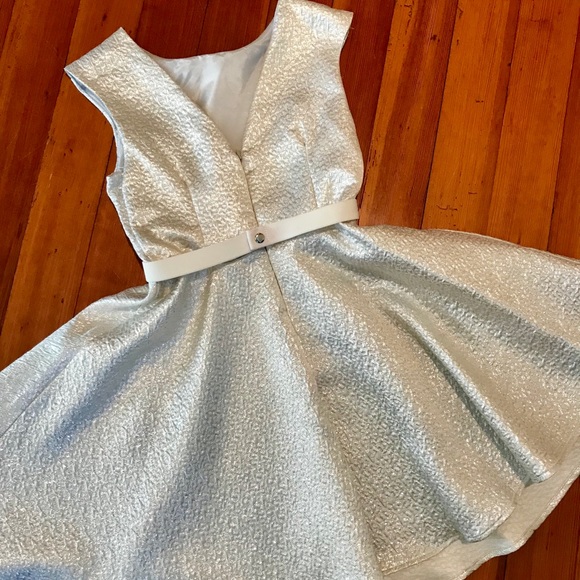 Silver Girls Dress Size 14 (runs small) - Picture 2 of 4
